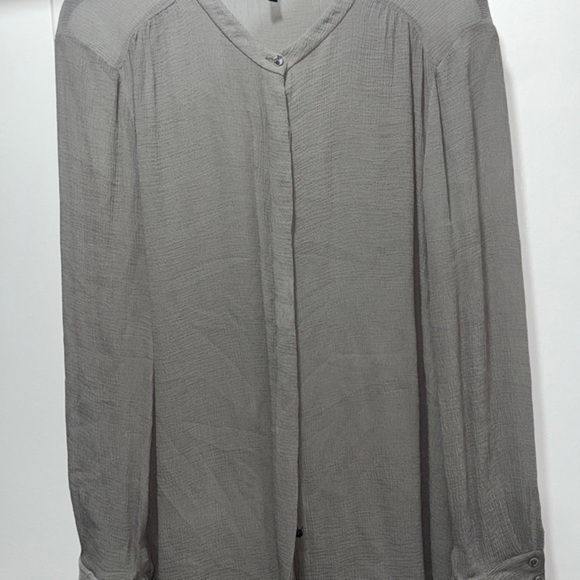 EILEEN FISHER Gray Crinkled Silk Semi-Sheer Button-Front Long Tunic Top Blouse M - Picture 1 of 5